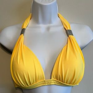 NWOT Venus bikini top